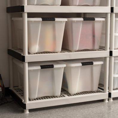 Choose the Right Self Storage Containers for Your Items