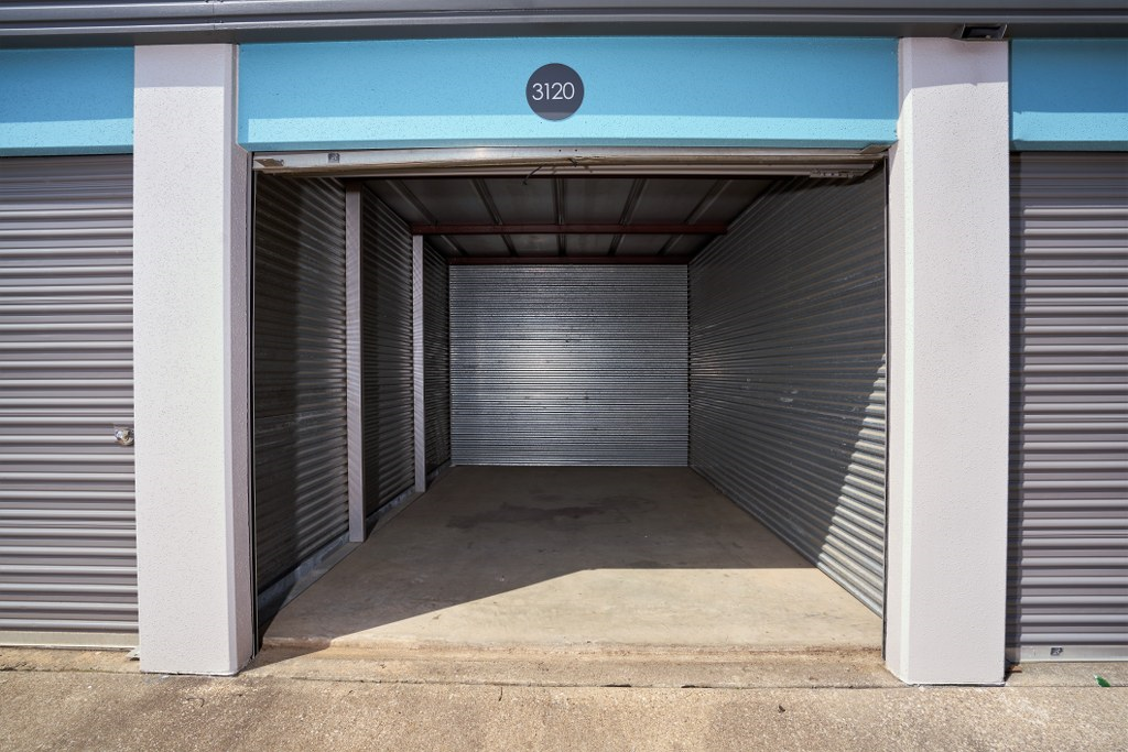 Drive Up Self Storage Units with Roll Up Doors