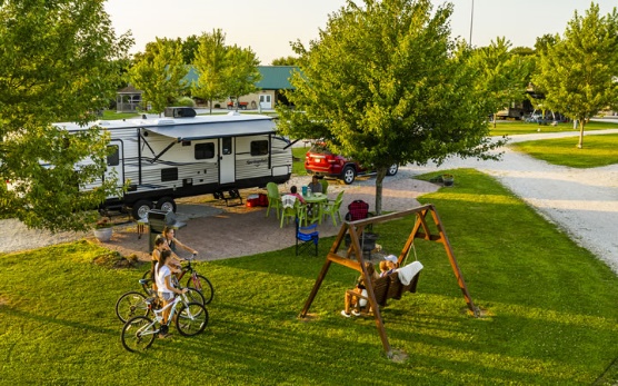 Choosing the Perfect Location for your Long-Term Camping Trip
